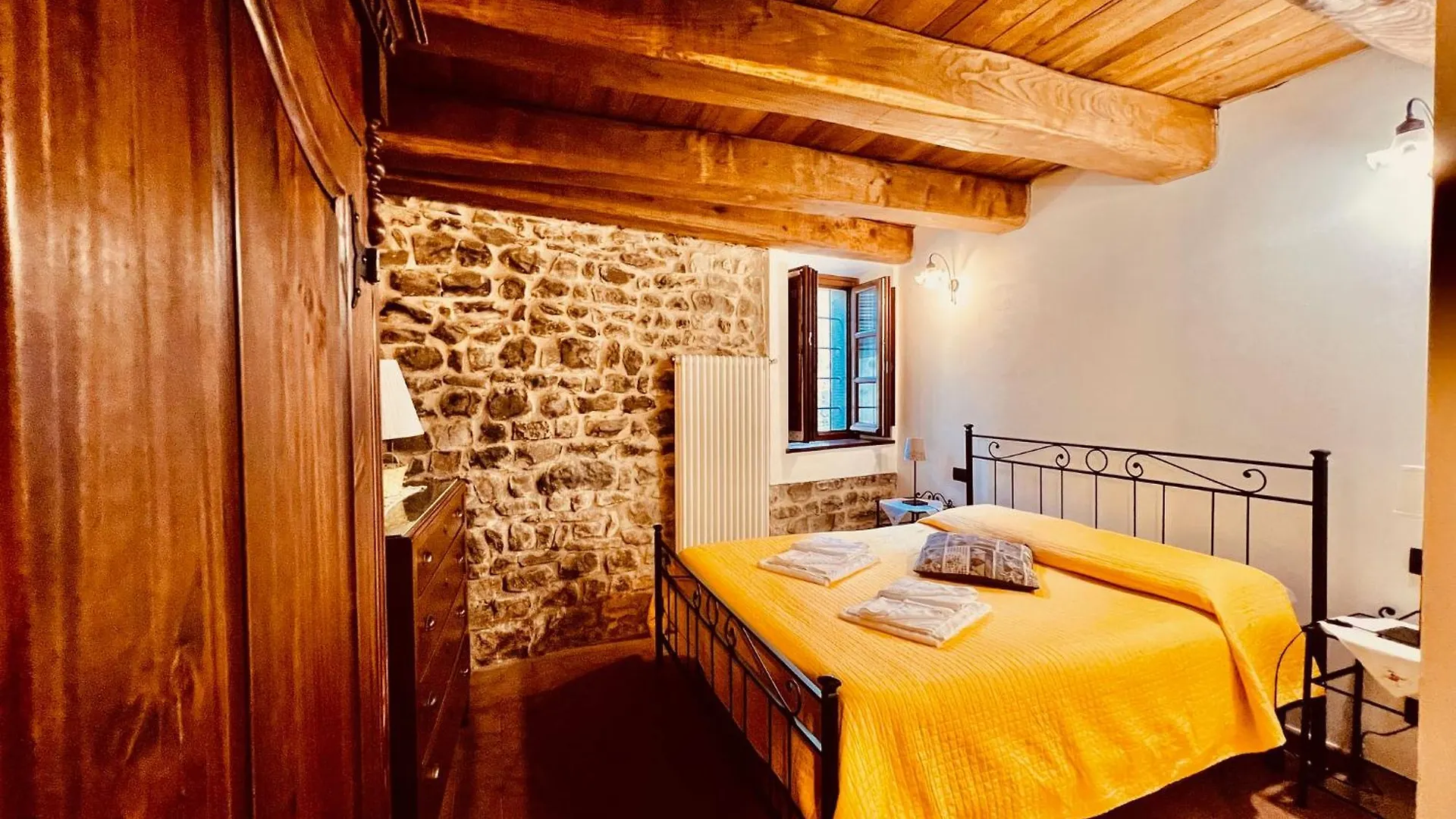 Apartment Agriturismo Montagna Verde Apella Italy